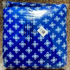 Vera Bradley XL throw